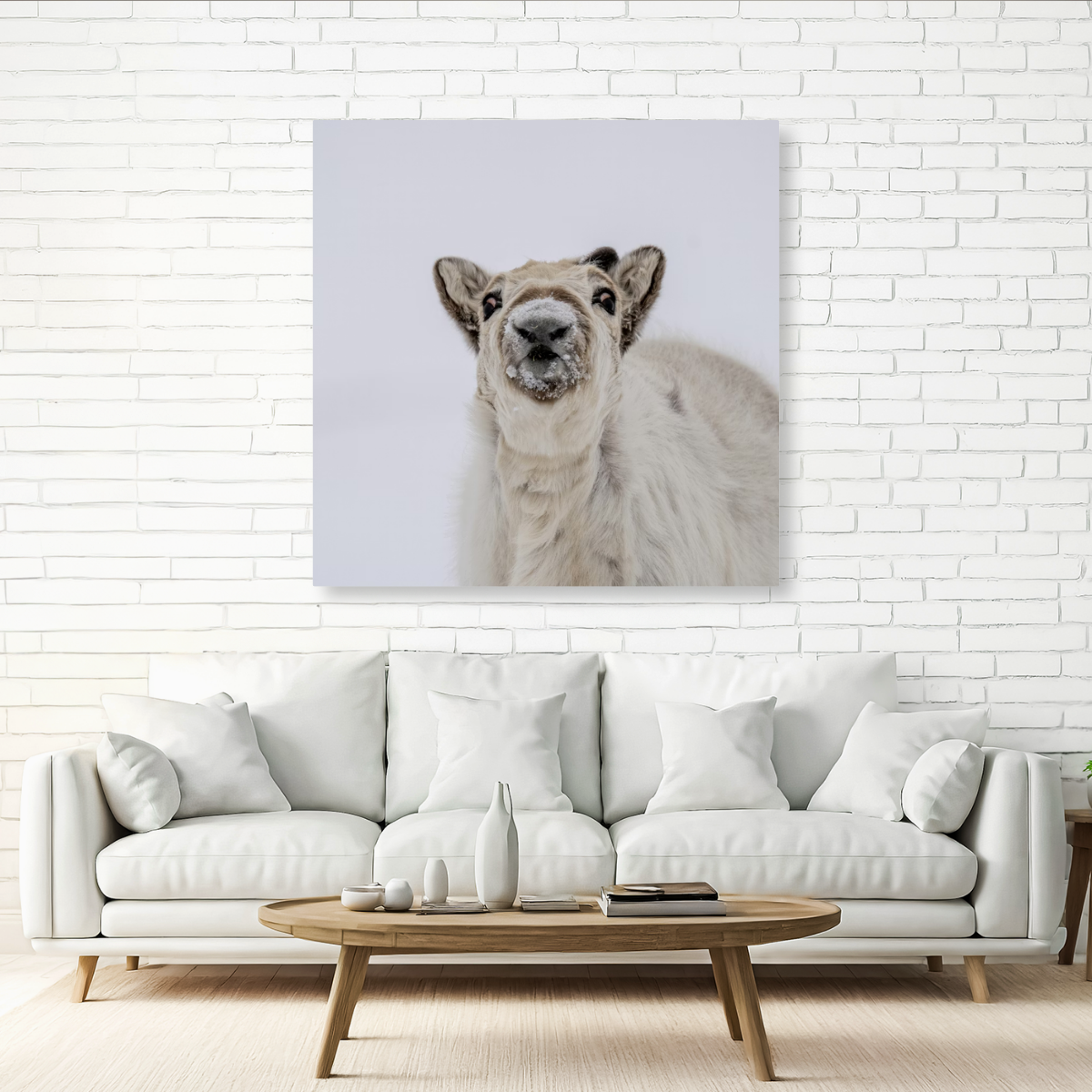 Tablou Canvas Ren în Atmosferă Polară, Compoziție Fotografică de Iarnă, Alb-Gri IPCVANI-343