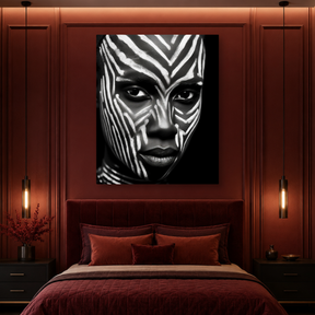 Tablou Canvas Abstract Portret de Femeie de Culoare Pictată cu Model Zebră - IPCVBW-538