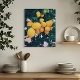 Tablou Canvas Lămâi Proaspete în Pom, Cadru Natural, Galben-Verde IPCVALI-390
