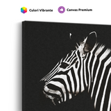 Tablou Canvas Zebră în Contrast Dramatic, Fotografie Artistică, Alb-Negru
