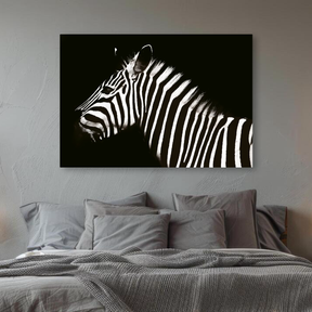 Tablou Canvas Zebră în Contrast Dramatic, Fotografie Artistică, Alb-Negru IPCVANI-309